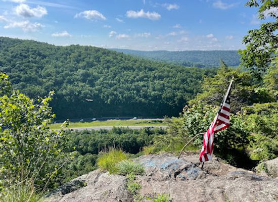 connecticut/naugatuck-valley/landmark/naugatuck-state-forest