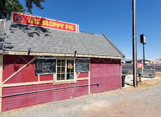 utah/vernal/landmark/sloppy-pig-shack