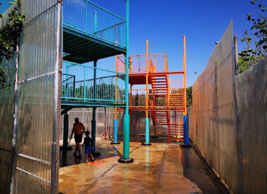 israel/hadera/landmark/shvil-hatapuzim