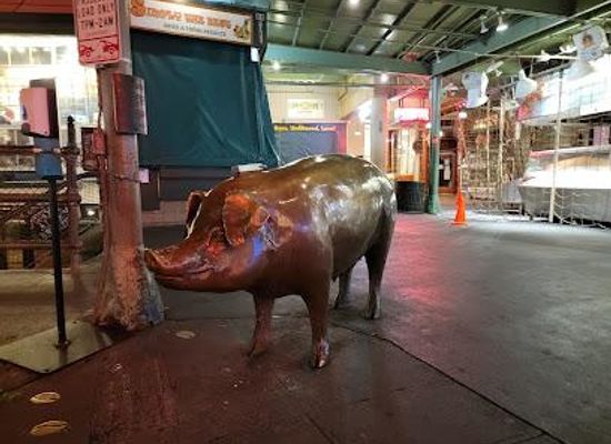 washington/lynnwood/landmark/rachel-the-piggy-bank