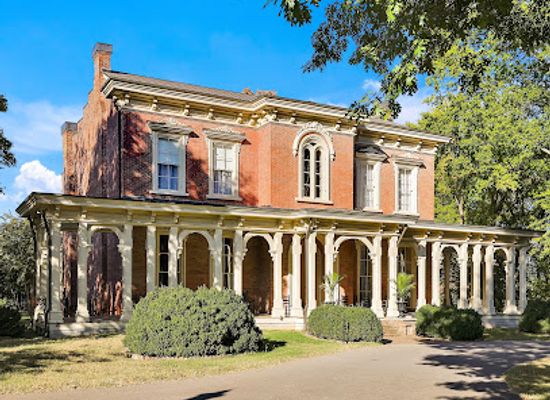 tennessee/highland-rim/landmark/oaklands-mansion