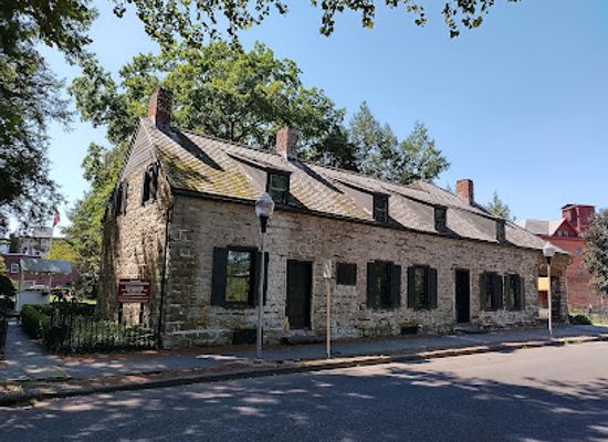 new-york/catskill-mountains/landmark/senate-house-state-historic-site
