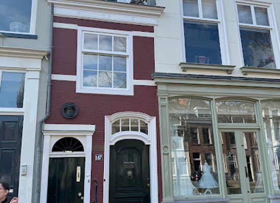 netherlands/delft/landmark/smallest-house-of-delft