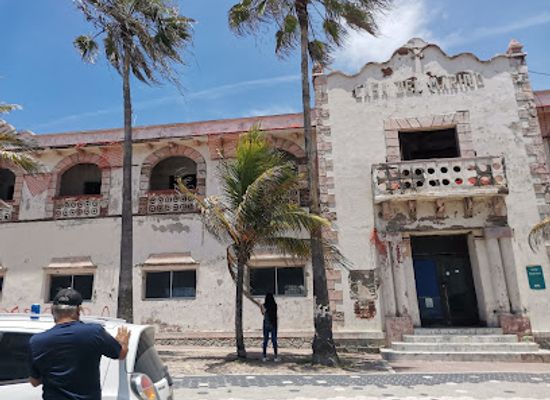 mexico/mazatlan/landmark/casa-del-marino