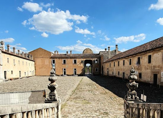 italy/campania/landmark/certosa-of-saint-lawrence