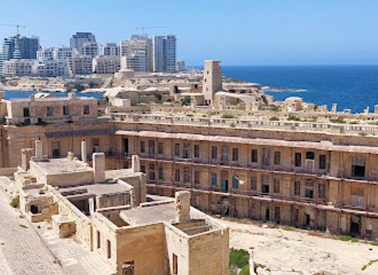 malta/grand-harbour/landmark/st-elmo-bridge