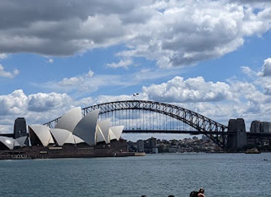 australia/sydney/landmark/mrs-macquarie-s-chair