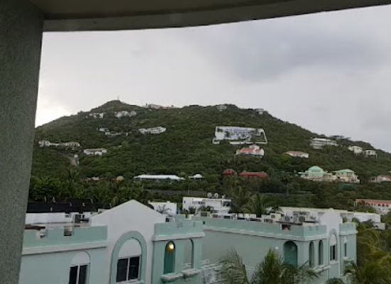 sint-maarten/oyster-pond/landmark/big-fish-seafood-grill