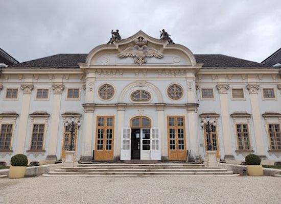 austria/neusiedler-see/landmark/schloss-halbturn