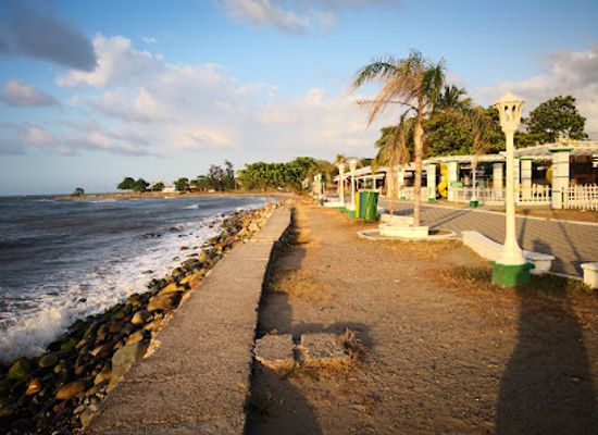 honduras/la-ceiba/landmark/muelle-turistico-reynaldo-canales