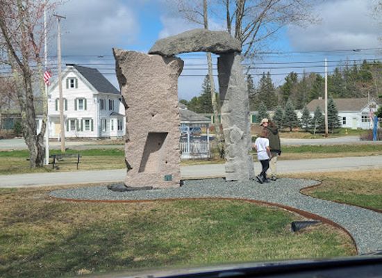maine/hancock-county/landmark/old-pond-railway-trail