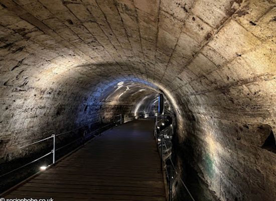 israel/akko/templar-tunnel/landmark/templar-tunnel-eastern-entrance