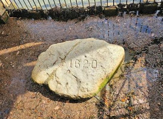 massachusetts/new-bedford/landmark/plymouth-rock