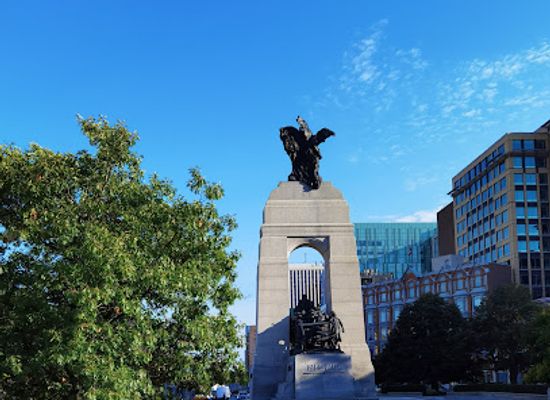 canada/ottawa/glebe/landmark/valiants-memorial