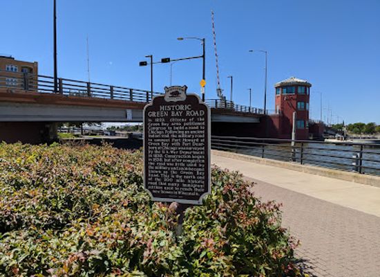 wisconsin/eastern-ridges-and-lowlands/landmark/wisconsin-state-historical-marker-540-historic-green-bay-road