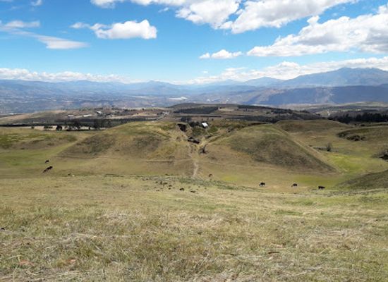 ecuador/imbabura-region/landmark/cochasqui-archaeological-park