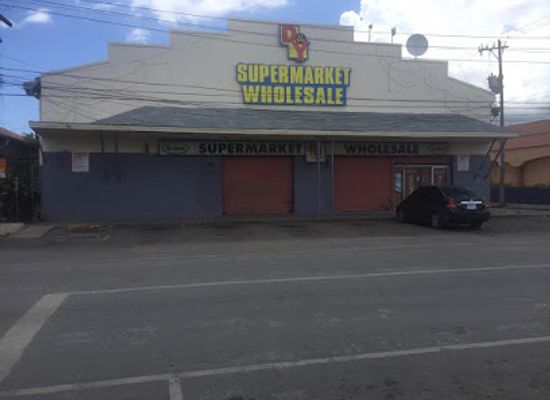 jamaica/savanna-la-mar/landmark/d-y-supermarket