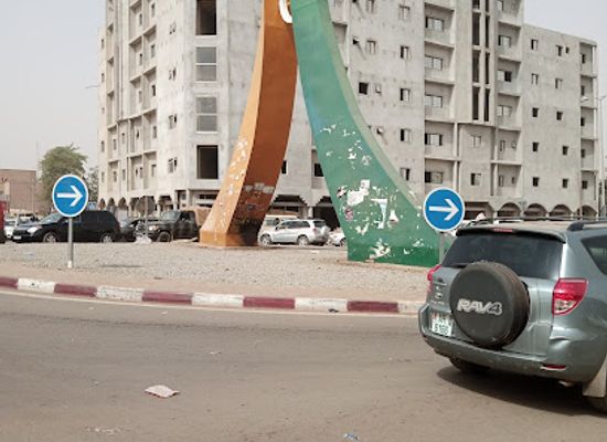 niger/niamey/quartier-plateau/landmark/rond-point-eglise