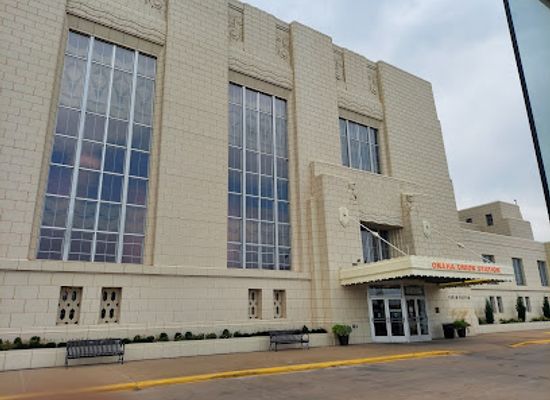 nebraska/pine-ridge/landmark/the-durham-museum