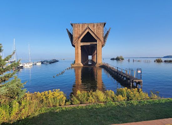 michigan/marquette/landmark/ellwood-a-mattson-lower-harbor-park
