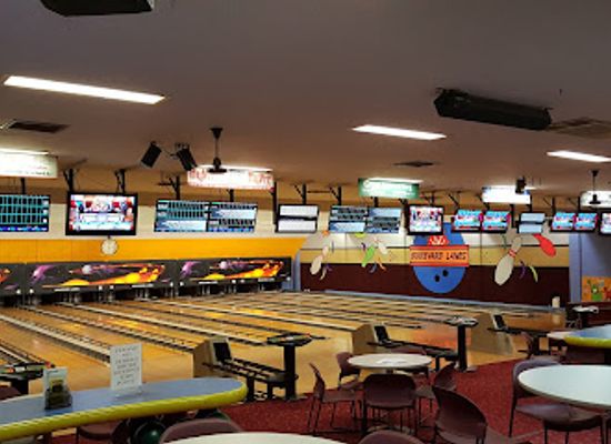 nebraska/columbus/landmark/boulevard-lanes-sahara-lounge