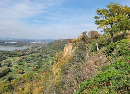 wisconsin/driftless-area/landmark/grandad-bluff-park