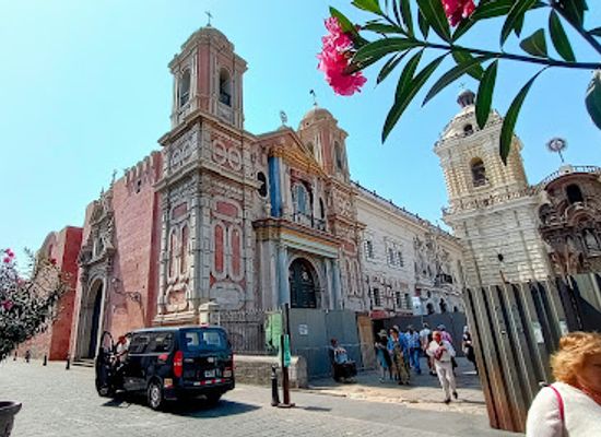 peru/lima/landmark/house-of-peruvian-literature