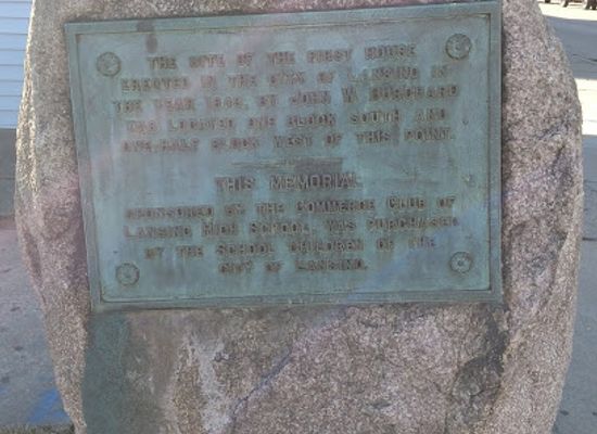 michigan/lansing/landmark/first-house-in-lansing-memorial