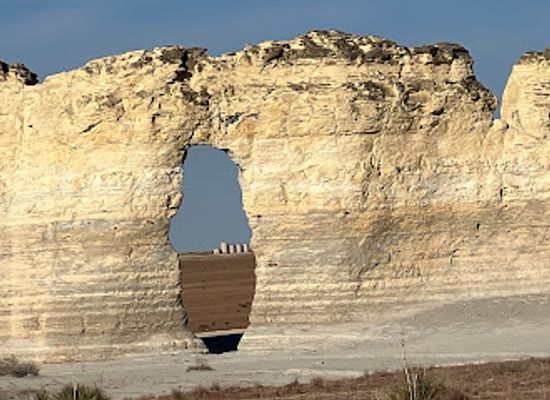 kansas/monument-rocks/landmark/monument-rocks-natural-landmark