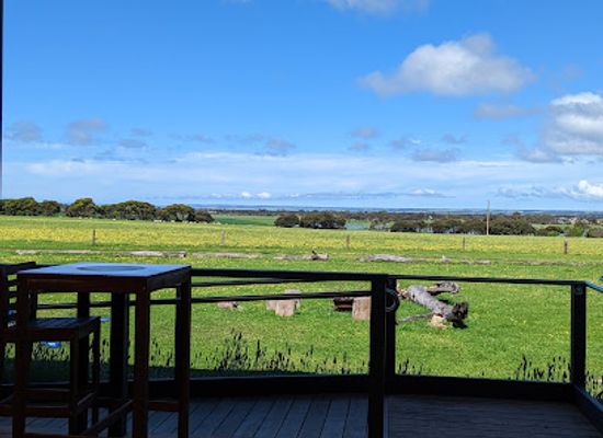 australia/kangaroo-island/landmark/springs-road-kangaroo-island