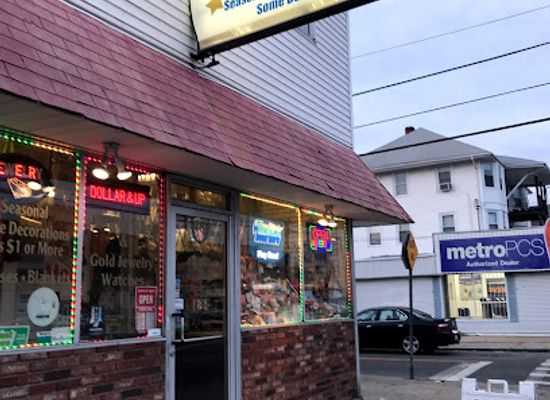 rhode-island/pawtucket/landmark/gold-stars-gift-store