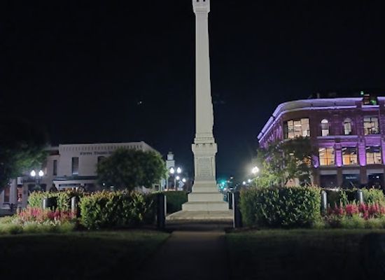tennessee/franklin/landmark/franklin-on-foot