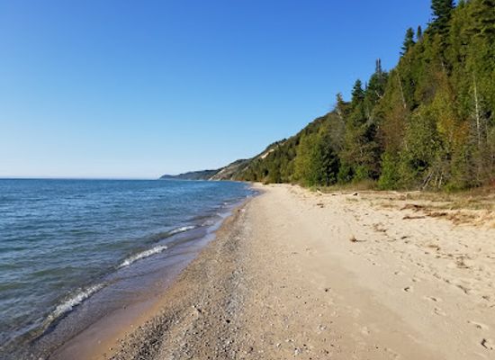michigan/northern-michigan/landmark/green-point-dunes