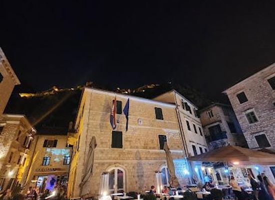 bosnia-and-herzegovina/bosnia/landmark/grgurina-palace