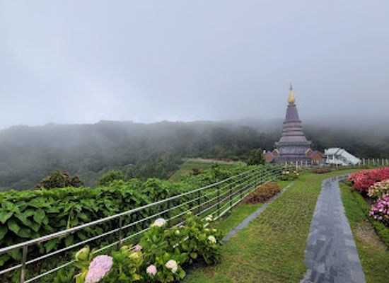 thailand/doi-inthanon-national-park/landmark/doi-inthanon-summit