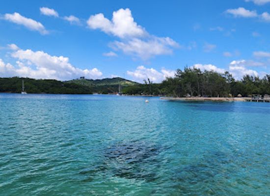 honduras/bay-islands/landmark/roatan-getaway-tours
