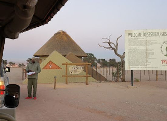 namibia/usakos/landmark/deadvlei
