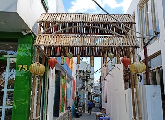 vietnam/da-nang/hai-chau-district/landmark/da-nang-fresco-village