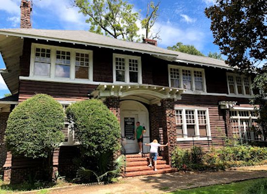 alabama/montgomery/old-cloverdale/landmark/the-scott-and-zelda-fitzgerald-museum