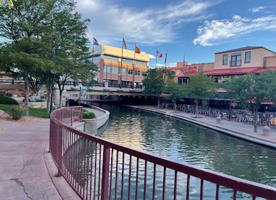 colorado/pueblo/landmark/historic-arkansas-riverwalk