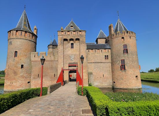 netherlands/north-holland/landmark/muiderslot