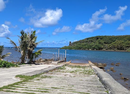 guam/agat/landmark/bear-rock