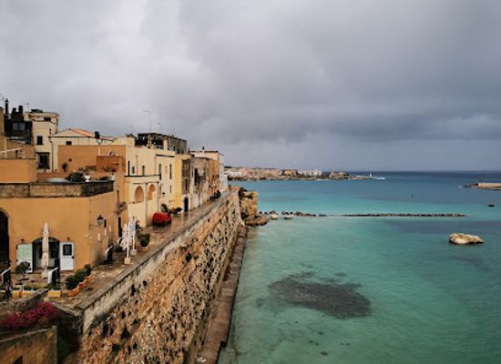 italy/salento/landmark/porto-di-otranto