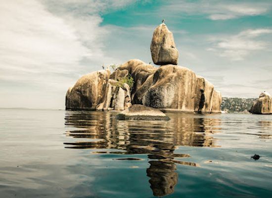 tanzania/lake-zone/landmark/bismarck-rock