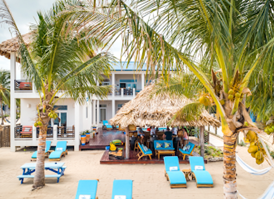 belize/placencia/landmark/toucan-jacks-tiki-bar