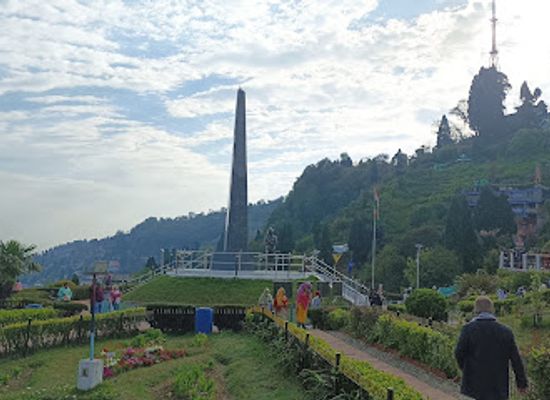 india/darjeeling/batasia-loop/landmark/batasia-loop