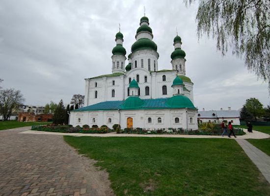 ukraine/chernihiv/landmark/kurhan-chorna-mohyla