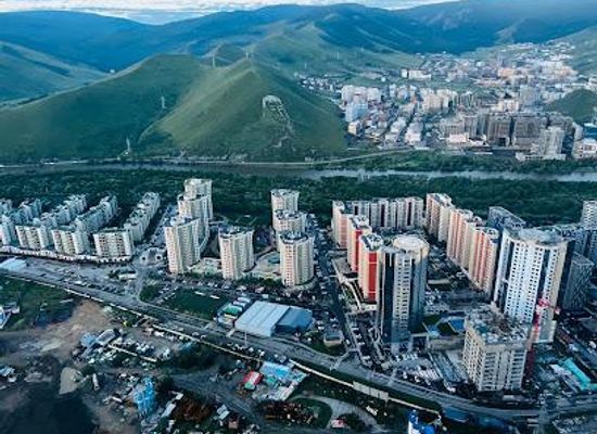 mongolia/ulaanbaatar/landmark/chinggis-khaan-mountain-portrait