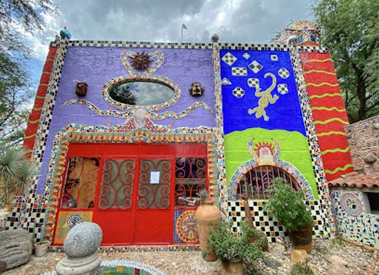 mexico/san-miguel-de-allende/landmark/chapel-of-jimmy-ray-gallery-casa-de-las-ranas