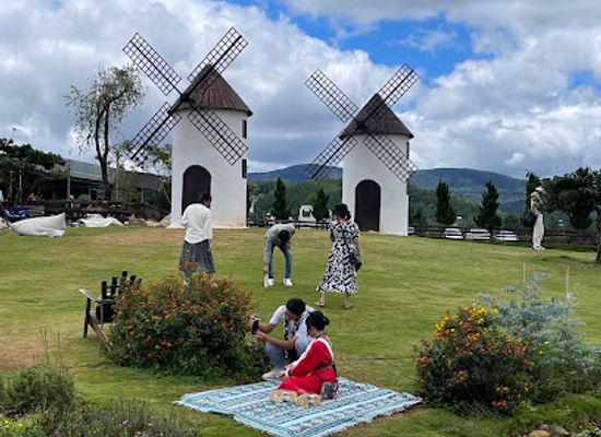 vietnam/da-lat/landmark/mongo-land-dalat